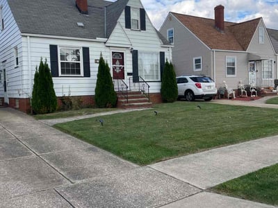 Lawn care service in Parma, 44129