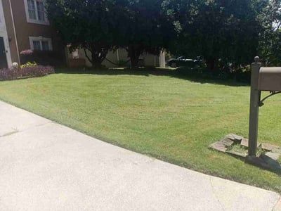 Lawn care service in Kennesaw, 30144