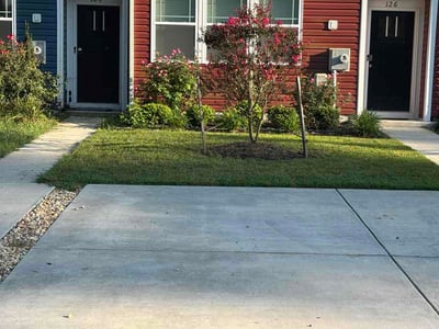 Lawn care service in Fruitland, 21826