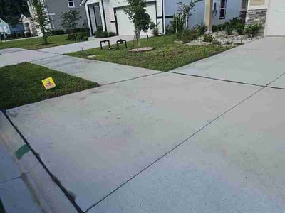 Lawn care service in Jacksonville, 32218