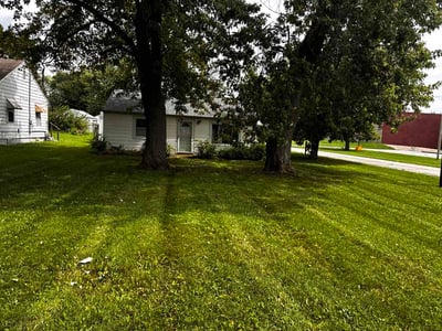 Lawn care service in Anderson, 46013
