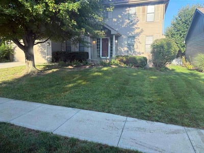Lawn care service in Omaha, 68164