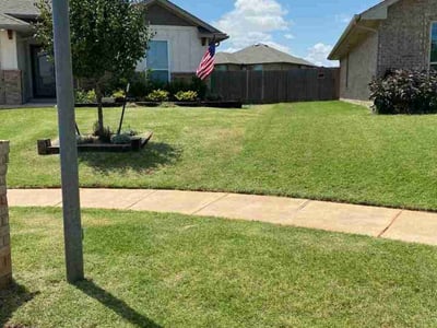 Lawn care service in Yukon, 73099