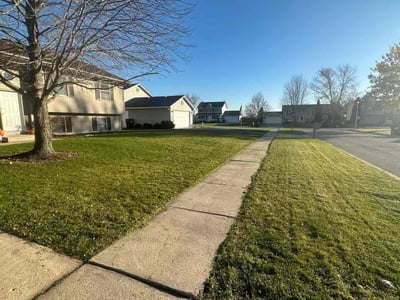 Lawn care service in Round Lake Park, 60073
