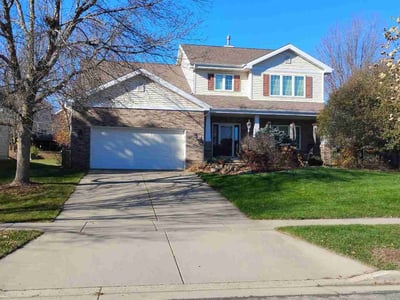 Lawn care service in Fitchburg, 53711