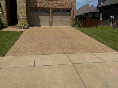 Lawn care service in Forney, 75126