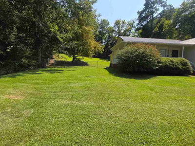 Lawn care service in Jacksonville, 36265