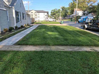 Lawn care service in Roeland Park, 66205