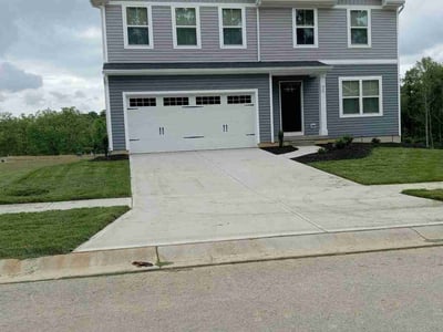 Lawn care service in Amelia, 45102