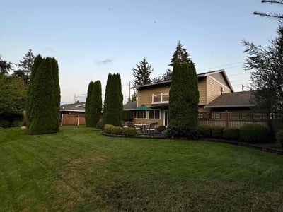 Lawn care service in Lakewood, 98498