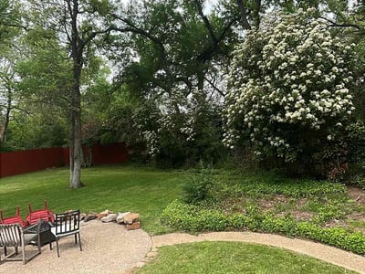 Lawn care service in Arlington, 76012