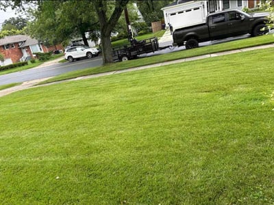 Lawn care service in Bethesda, 20814