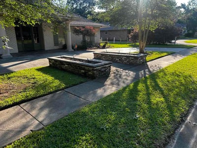 Lawn care service in Baton Rouge, 70816