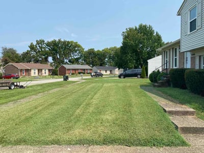 Lawn care service in Louisville, 40220