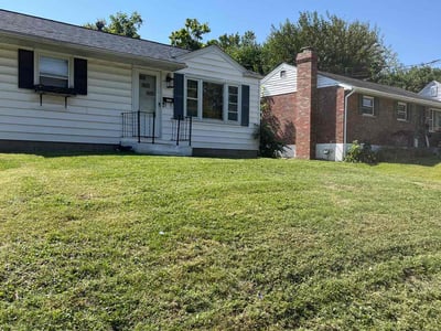 Lawn care service in Saint Ann, 63074
