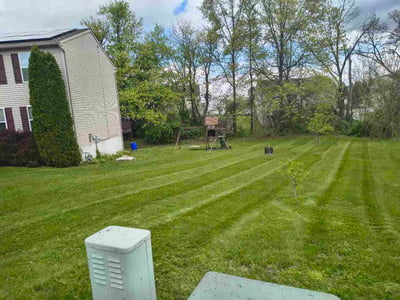 Lawn care service in Dover, 17315