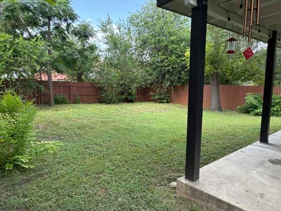 Lawn care service in San Antonio, 78240