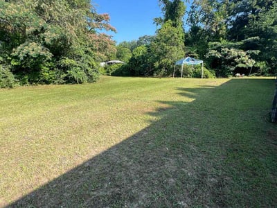 Lawn care service in Lexington, 29073