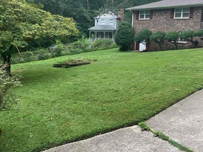 Lawn care service in Lithia Springs, 30122