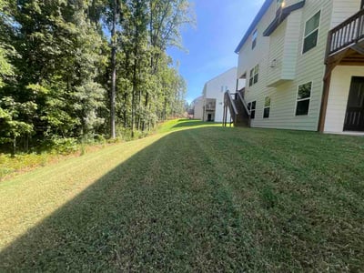 Lawn care service in Fairburn, 30213