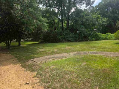 Lawn care service in Crystal Springs, 39059