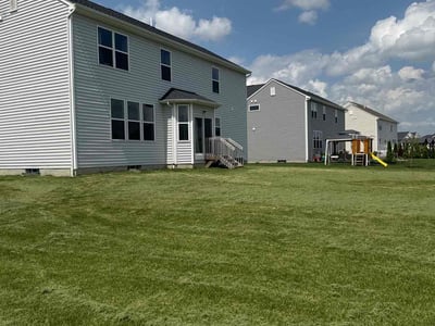 Lawn care service in Hilliard, 43026