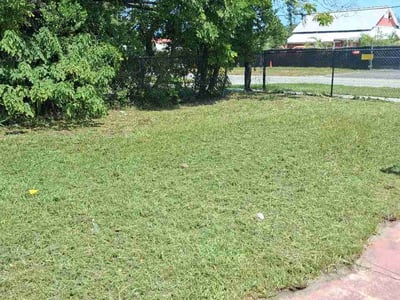 Lawn care service in Lockhart, 32810