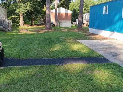 Lawn care service in Florence, 29506