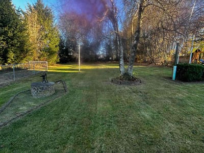 Lawn care service in Naugatuck, 06770