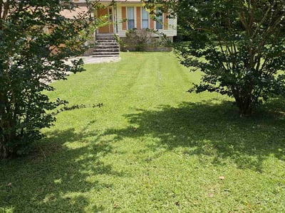 Lawn care service in Atlanta, 30349