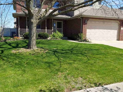 Lawn care service in Tinley Park, 60477