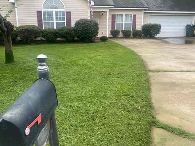 Lawn care service in Waxhaw, 28173
