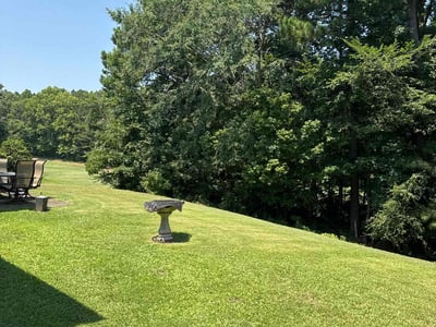 Lawn care service in Durham, 27703