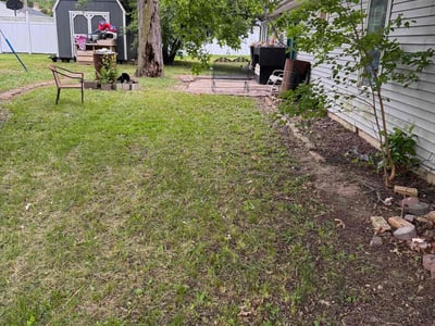 Lawn care service in Fort Wayne, 46807