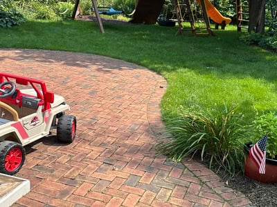 Lawn care service in St. Louis Park, 55416