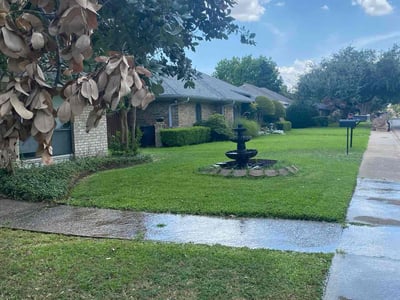 Lawn care service in Dallas, 75248