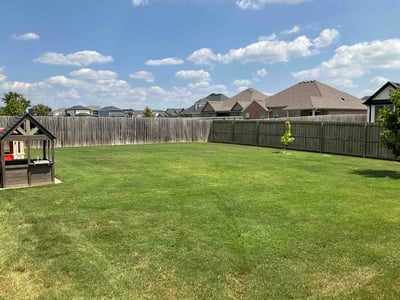 Lawn care service in Rogers, 72758