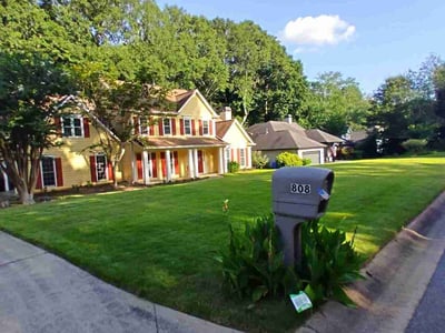 Lawn care service in Peachtree City, 30269
