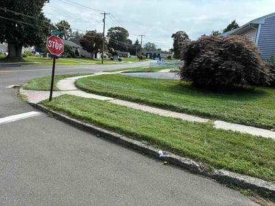 Lawn care service in Milford, 06460