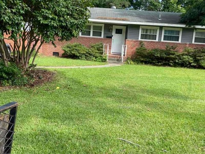 Lawn care service in Norfolk, 23518
