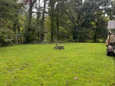 Lawn care service in Signal Mountain, 37377