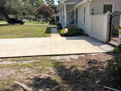 Lawn care service in Myrtle Beach, 29572
