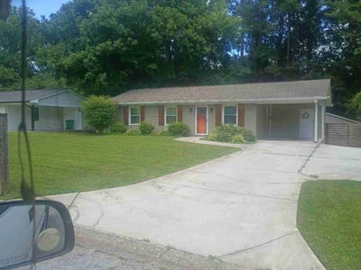Lawn care service in Atlanta, 30316
