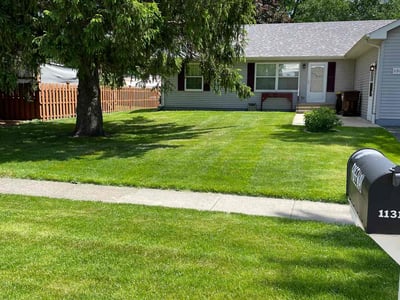 Lawn care service in Huntley, 60142