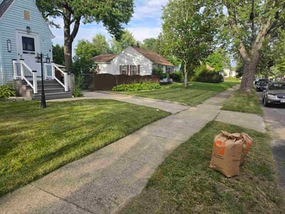 Lawn care service in Tonawanda, 14150