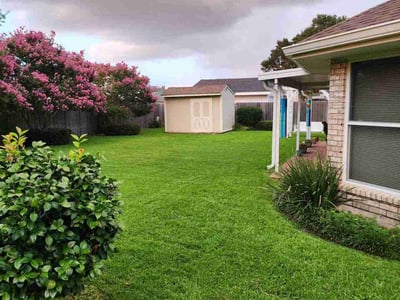 Lawn care service in Kenner, 70065