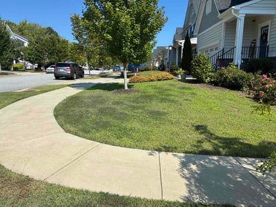 Lawn care service in Williamsburg, 23185