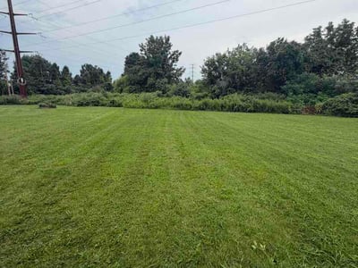 Lawn care service in Macungie, 18062