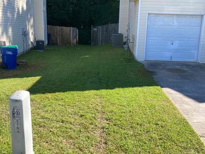 Lawn care service in College Park, 30349