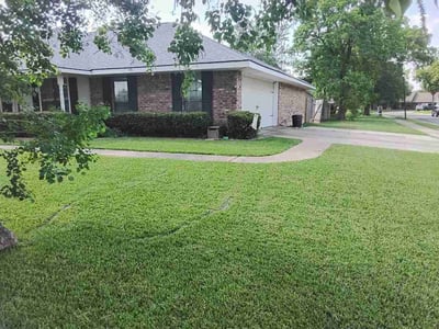 Lawn care service in Bossier City, 71111